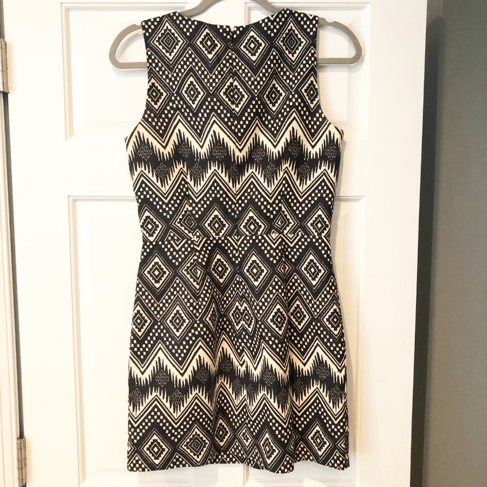 J. Crew Ikat Geometric Sleeveless Fit and Flare Shift Dress Black White 2 - Picture 9 of 10
